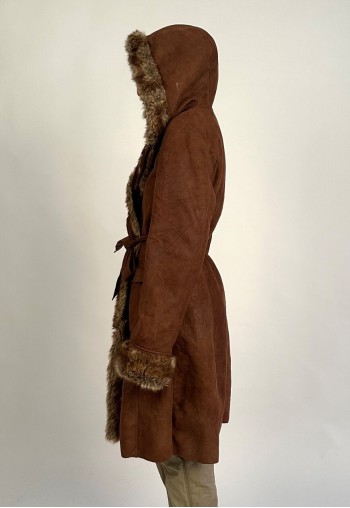 00s Brown Suede Belted Long Coat with Hood and Faux Fur Trim