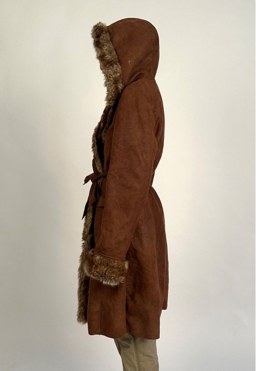 00s Brown Suede Belted Long Coat with Hood and Faux Fur Trim